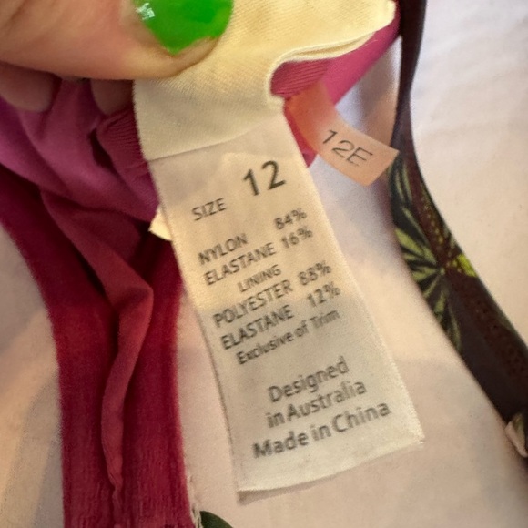 Milea Swimsuit size 12 - Picture 5 of 9